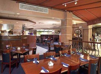 фото отеля Embassy Suites Hotel Cleveland - Shaker Heights / Beachwood