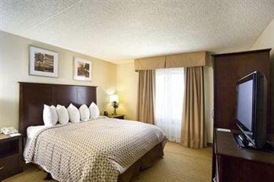 фото отеля Embassy Suites Hotel Cleveland - Shaker Heights / Beachwood