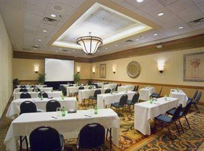 фото отеля Embassy Suites Hotel Cleveland - Shaker Heights / Beachwood