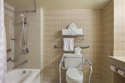 фото отеля Embassy Suites Hotel Cleveland - Shaker Heights / Beachwood