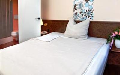 фото отеля Hotel Primula Troisdorf
