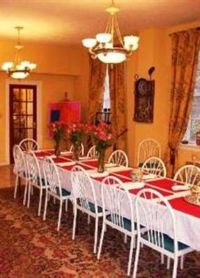фото отеля Elkhorn Inn Landgraff (West Virginia)