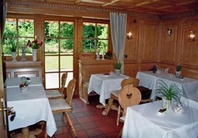 фото отеля Hotel Mowe am Chiemsee