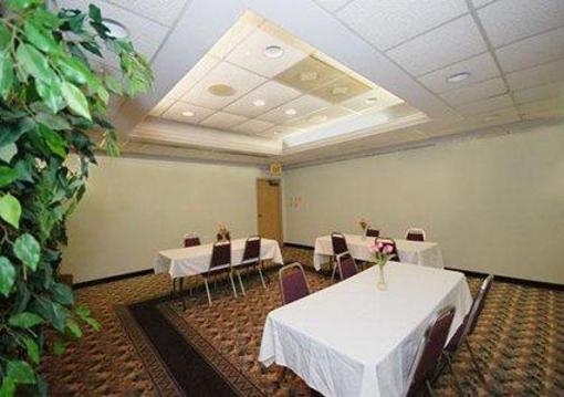 фото отеля Rodeway Inn San Marcos (Texas)