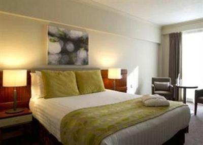 фото отеля Croydon Park Hotel London