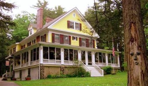 фото отеля Brookview Manor Inn of the Poconos