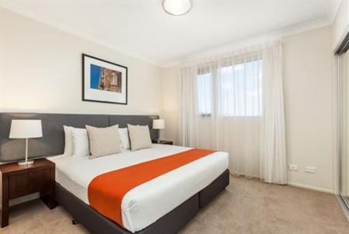 фото отеля Quest Breakfast Creek Serviced Apartments