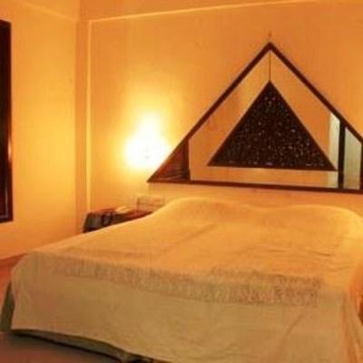 фото отеля Oxford Suites