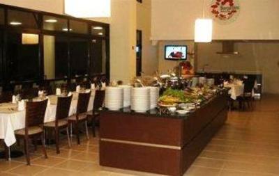 фото отеля Quality Suites Garden
