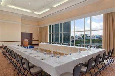 фото отеля Adana Hilton SA