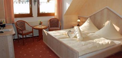 фото отеля Hotel Birkenhof Baabe