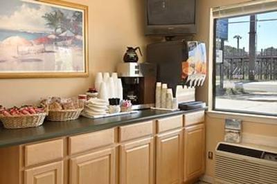 фото отеля Executive Inn Panama City Beach