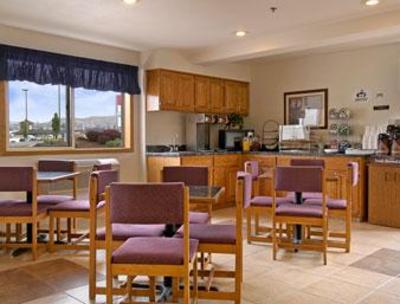 фото отеля The Dalles Super 8 Motel