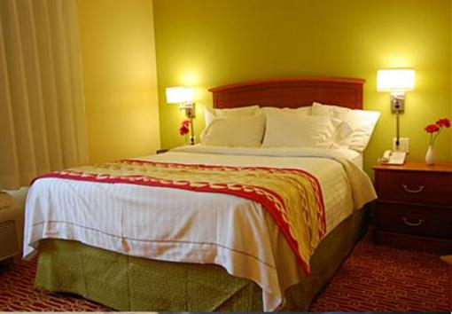 фото отеля TownePlace Suites Dallas Plano