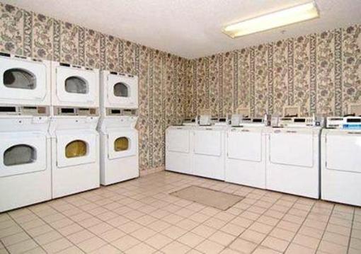 фото отеля Suburban Extended Stay Largo-Clearwater