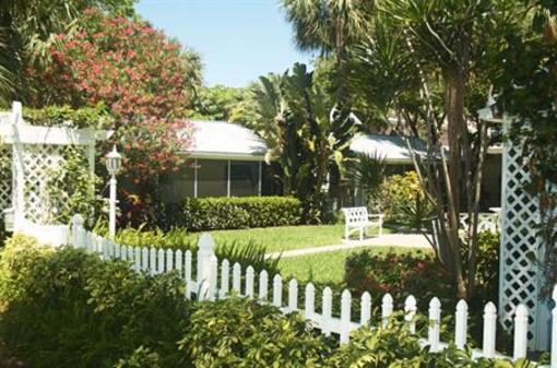 фото отеля Cottages by the Ocean Pompano Beach