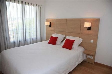 фото отеля Nemea Le Lido Residence Cagnes-sur-Mer