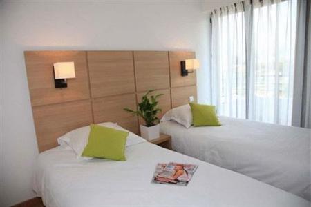фото отеля Nemea Le Lido Residence Cagnes-sur-Mer
