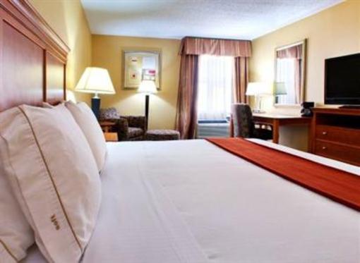 фото отеля Holiday Inn Express Hurricane Mills Waverly