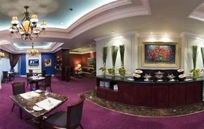 фото отеля Crowne Plaza Hotel Jakarta