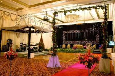фото отеля Crowne Plaza Hotel Jakarta