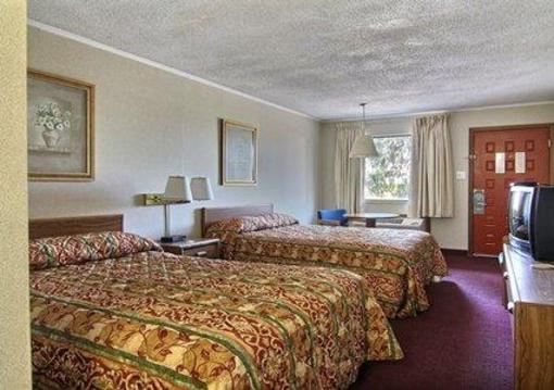 фото отеля Econo Lodge Wooster