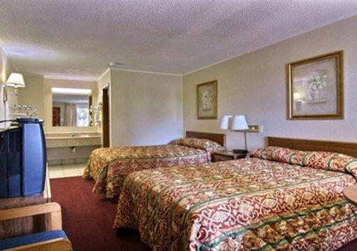 фото отеля Econo Lodge Wooster
