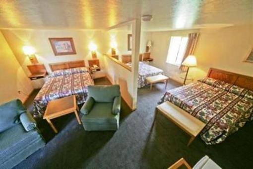 фото отеля Rainbow Motel Colorado Springs