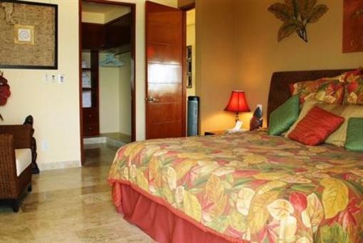 фото отеля Puerta Al Mar Condominiums Isla Mujeres