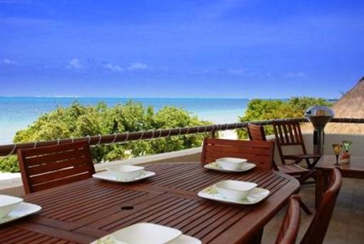 фото отеля Puerta Al Mar Condominiums Isla Mujeres