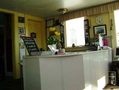 фото отеля Lakelawn Motel