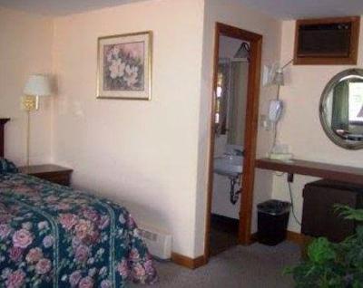 фото отеля Birch Knoll Motel