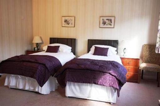 фото отеля Pine Lodge Guest House Lynton