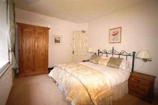 фото отеля Pine Lodge Guest House Lynton