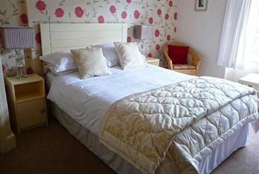 фото отеля Pine Lodge Guest House Lynton