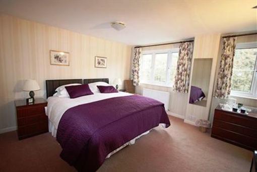 фото отеля Pine Lodge Guest House Lynton
