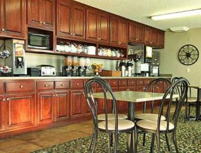 фото отеля Super 8 Motel 41st Street Sioux Falls