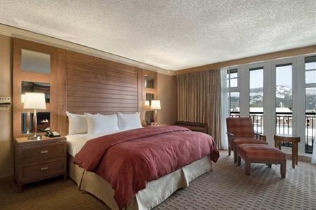 фото отеля Hilton Whistler Resort & Spa