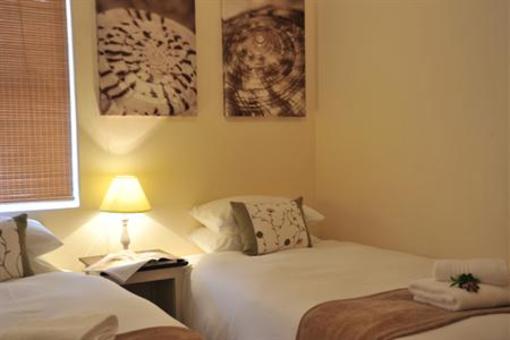 фото отеля Ocean Shores Hotel Cape Town
