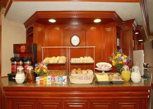 фото отеля Comfort Suites Carmel