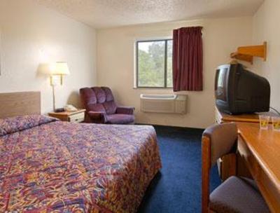 фото отеля Super 8 Lexington Park/California Area