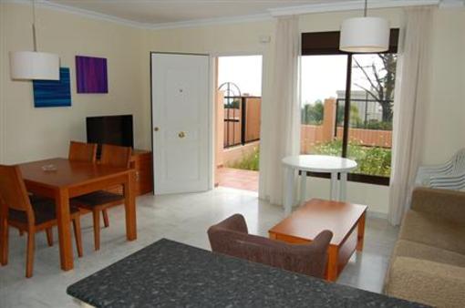 фото отеля Apartamentos Las Salinas Torremolinos