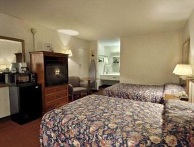 фото отеля Howard Johnson Inn & Suites Griffin