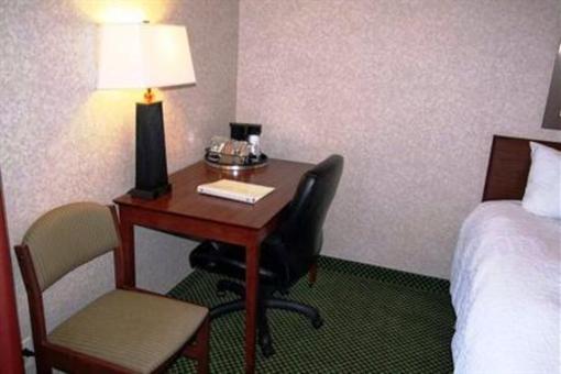 фото отеля Hampton Inn Sandusky Milan
