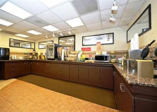 фото отеля Quality Inn University Winston Salem