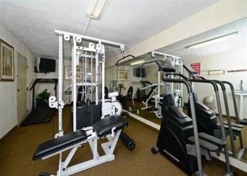 фото отеля Quality Inn University Winston Salem