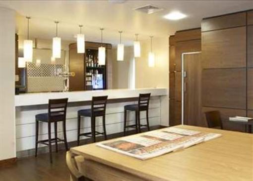 фото отеля Hampton London Luton Airport
