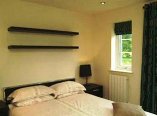 фото отеля Inverness Apartments & Cottages