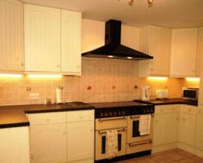 фото отеля Inverness Apartments & Cottages