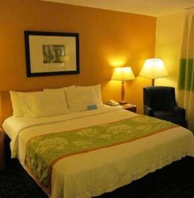 фото отеля Fairfield Inn & Suites Chicago St. Charles